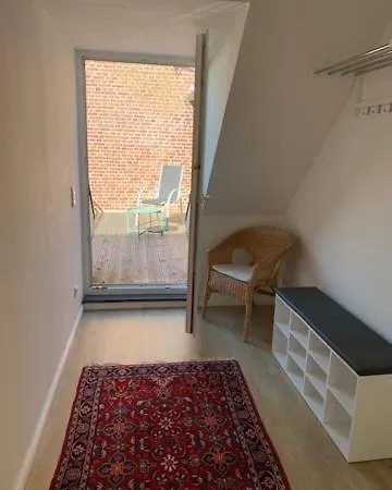 Traumhafte Dachwohnung Mit Sonnenterasse Apartmán Esgrus