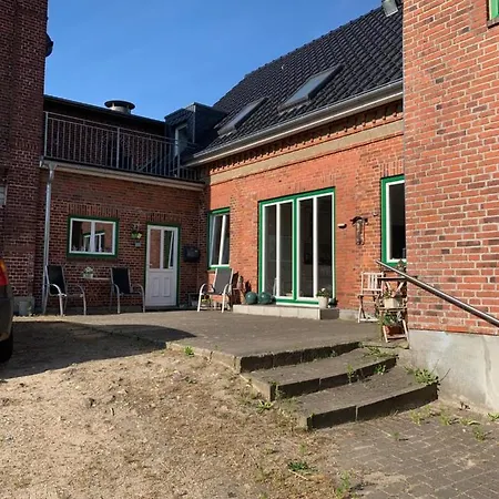 Traumhafte Dachwohnung Mit Sonnenterasse Esgrus