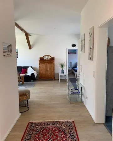 Traumhafte Dachwohnung Mit Sonnenterasse * Esgrus